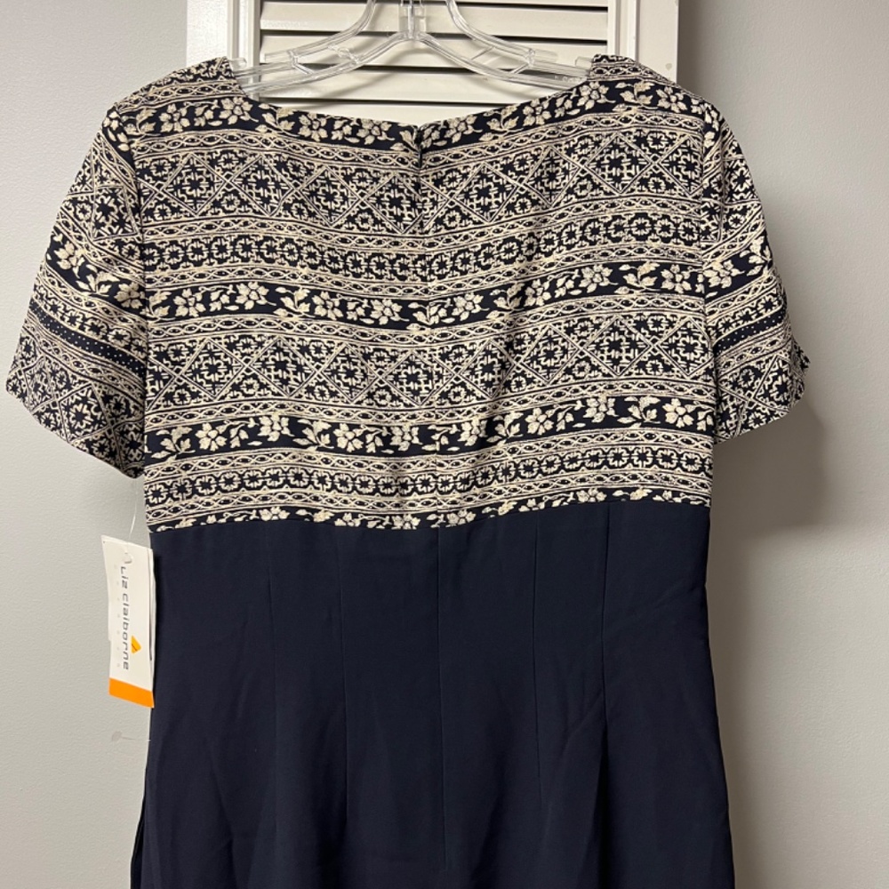 Dress - Picture 8 of 8